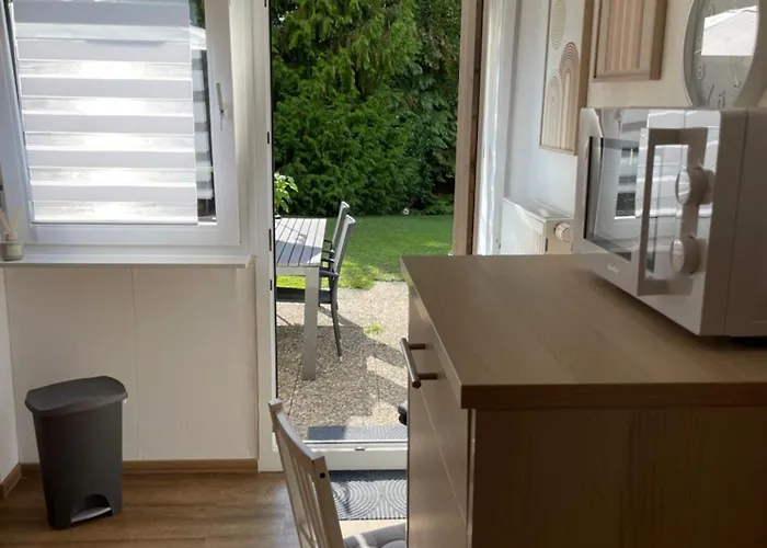 Leif Odenwald Apartman *